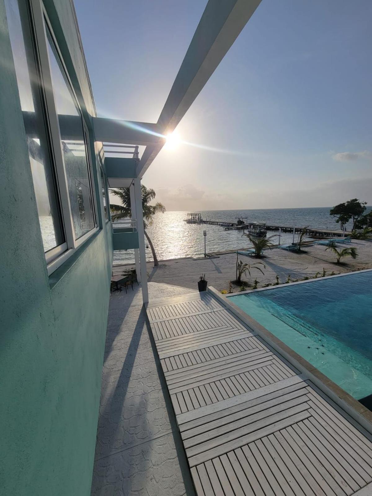 Island Magic Villas Caye Caulker Exterior photo