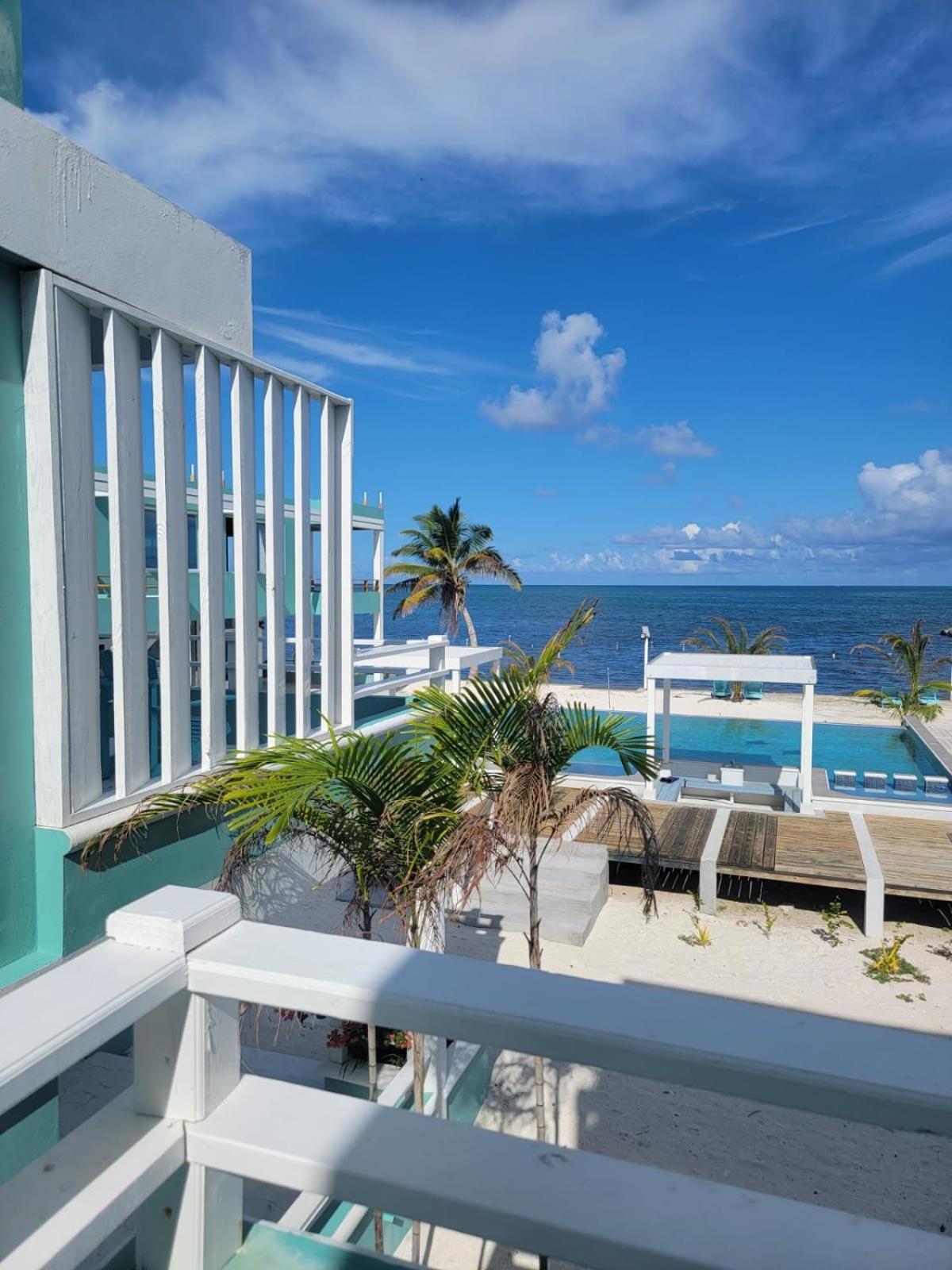 Island Magic Villas Caye Caulker Exterior photo